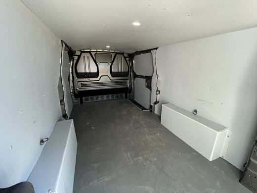Volkswagen e-Transporter 32 L2H1 Style 64 kWh | 286 PK | Trekhaak | Camera | IQ light | ACC | App connect | Styling pakket ActivLease financial lease
