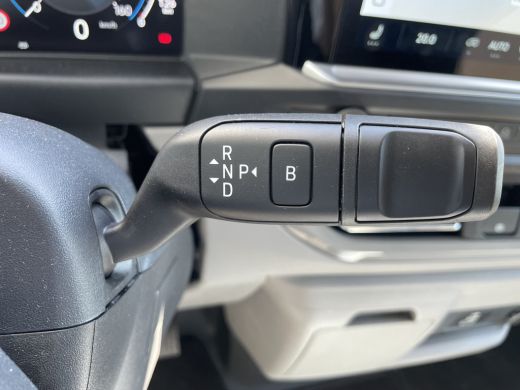 Volkswagen e-Transporter 32 L2H1 Style 64 kWh | 286 PK | Trekhaak | Camera | IQ light | ACC | App connect | Styling pakket ActivLease financial lease