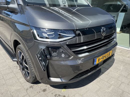 Volkswagen e-Transporter 32 L2H1 Style 64 kWh | 286 PK | Trekhaak | Camera | IQ light | ACC | App connect | Styling pakket ActivLease financial lease