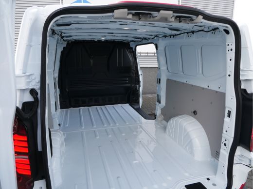 Volkswagen e-Transporter L2 Life 64 kWh VOOR MEKAAR DEAL | TREKHAAK | APPLE CARPLAY/ ANDROID AUTO | CRUISE CONTROL ActivLease financial lease