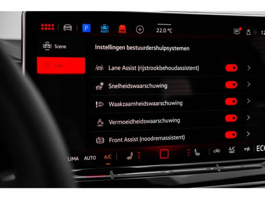 Volkswagen Golf Life Edition eHybrid | 'App-Connect' draadloze smartphone integratie | Achterbank in ongelijke de... ActivLease financial lease