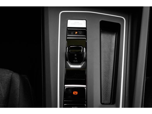 Volkswagen Golf Life Edition eHybrid | 'App-Connect' draadloze smartphone integratie | Achterbank in ongelijke de... ActivLease financial lease