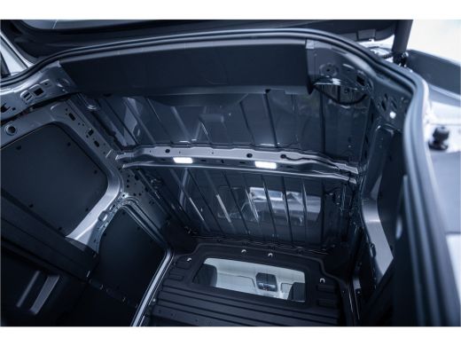 Volkswagen ID. Buzz Cargo Cargo Bulli edition 4MOTION TREKHAAK | FULL LED | 340PK! ActivLease financial lease