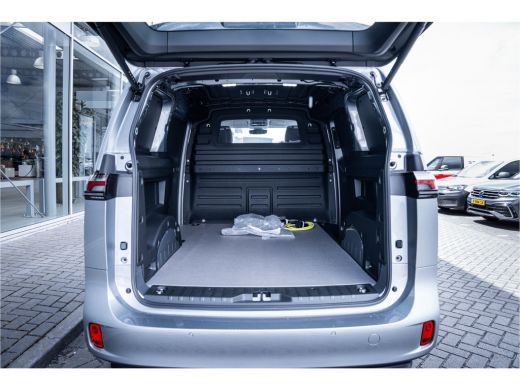 Volkswagen ID. Buzz Cargo Cargo Bulli edition 4MOTION TREKHAAK | FULL LED | 340PK! ActivLease financial lease