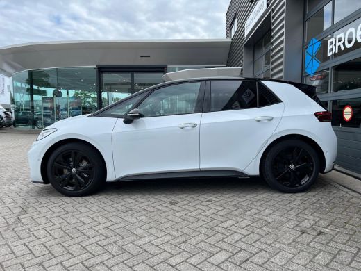 Volkswagen ID.3 Pro Business Inclusief €2000,- inruilvoordeel | Achterlichten LED, luxe uitgevoerd incl. dynamisc... ActivLease financial lease