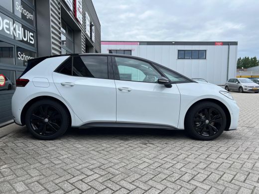 Volkswagen ID.3 Pro Business Inclusief €2000,- inruilvoordeel | Achterlichten LED, luxe uitgevoerd incl. dynamisc... ActivLease financial lease