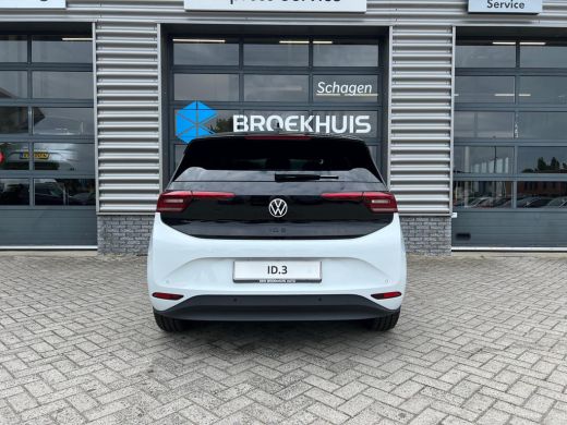 Volkswagen ID.3 Pro Business Inclusief €2000,- inruilvoordeel | Achterlichten LED, luxe uitgevoerd incl. dynamisc... ActivLease financial lease