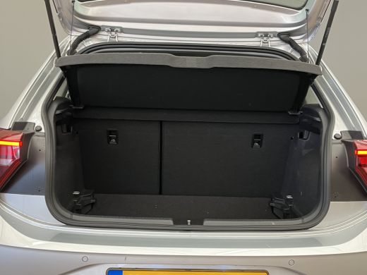 Volkswagen Polo 1.0 TSI Life Cruise | Airco | 15" Lichtmetaal | All-Season | Virtueel Dashboard | Carplay | Airco... ActivLease financial lease