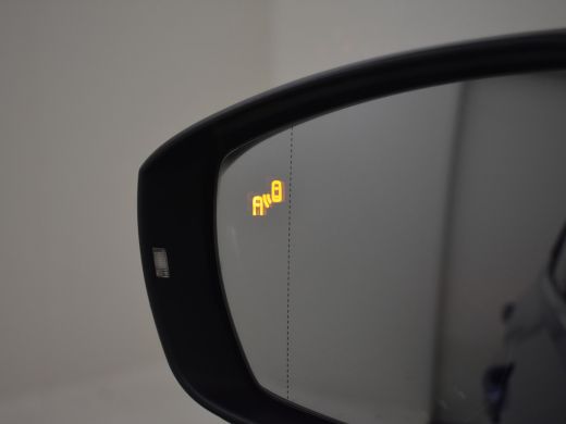 Volkswagen T-Cross 1.0 TSI Style 116pk | Navigatie | Trekhaak | App connect | Adaptief cruise control | Dodehoekdete... ActivLease financial lease