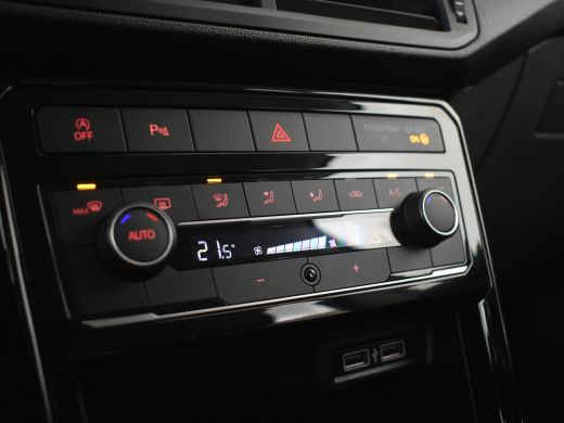 Volkswagen T-Cross 1.0 TSI Style 116pk | Navigatie | Trekhaak | App connect | Adaptief cruise control | Dodehoekdete... ActivLease financial lease