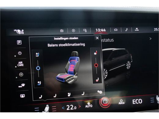 Volkswagen Touareg 3.0 TSI eHybrid 4MOTION / Luchtvering/ Standkachel/ Massagefunctie/ Panoramadak/ Trekhaak/ 280kW ... ActivLease financial lease