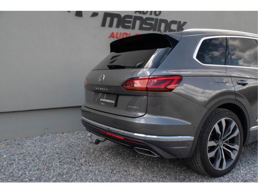Volkswagen Touareg 3.0 TSI eHybrid 4MOTION / Luchtvering/ Standkachel/ Massagefunctie/ Panoramadak/ Trekhaak/ 280kW ... ActivLease financial lease