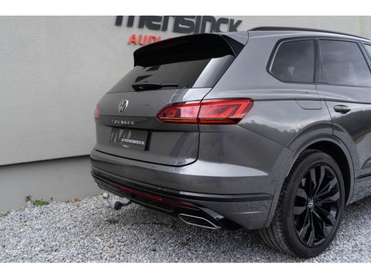 Volkswagen Touareg 3.0 TSI eHybrid 4MOTION / Luchtvering/ Standkachel/ Massagefunctie/ Panoramadak/ Trekhaak/ 280kW ... ActivLease financial lease