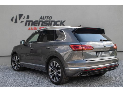 Volkswagen Touareg 3.0 TSI eHybrid 4MOTION / Luchtvering/ Standkachel/ Massagefunctie/ Panoramadak/ Trekhaak/ 280kW ... ActivLease financial lease