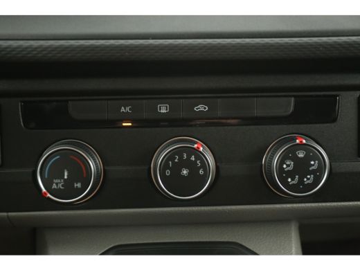 Volkswagen Transporter 2.0 TDI L2H1 | 150PK | DC | 5 Persoons | DSG Automaat | Airco | Camera | Carplay | Cruise | Navig... ActivLease financial lease
