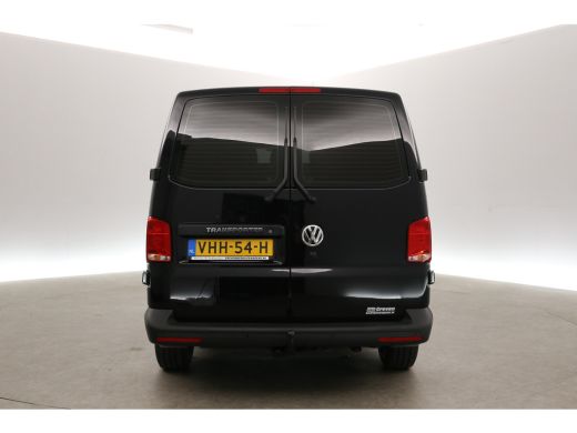 Volkswagen Transporter 2.0 TDI L2H1 | 150PK | DC | 5 Persoons | DSG Automaat | Airco | Camera | Carplay | Cruise | Navig... ActivLease financial lease