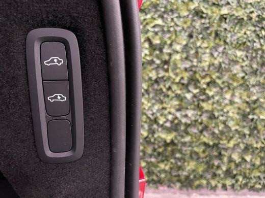 Volvo  XC90 T8 AWD Recharge Ultimate Dark | Vol! | Luchtvering | Bowers & Wilkins | 360° Camera | Head-Up Dis... ActivLease financial lease