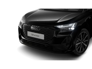 Audi Q4 e-tron S edition Competition | Achterklep, automatisch bedienbaar | Achteruitrijcamera | Adaptive cruise...