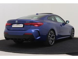 BMW 4 Serie Coupé 420i High Executive M Sport / Schuif-Kanteldak / Adaptieve LED / Stoelverwarming / M Sporto...