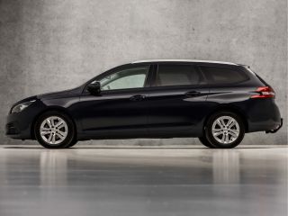 Peugeot 308 SW 1.2 PureTech Active Sport (PANORAMADAK, APPLE CARPLAY, XENON, NAVIGATIE, GETINT GLAS, PARKEERS...