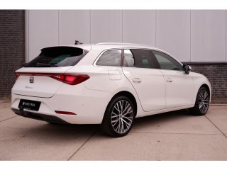 Seat Leon 1.5 eTSI Xcellence M-Hybrid | Elek Trekhaak | Sfeerverl. | LED | Carplay | Camera | Navi | Keyles...