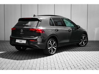 Volkswagen Golf Life Edition eHybrid | 'App-Connect' draadloze smartphone integratie | Achterbank in ongelijke de...