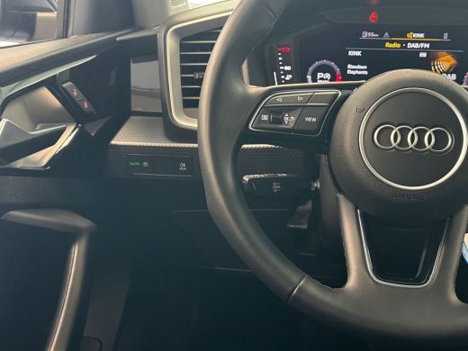 Audi A1 Sportback Sportback 25 95pk TFSI Cruise Control / Hill Hold / Stoel Verwarming ActivLease financial lease