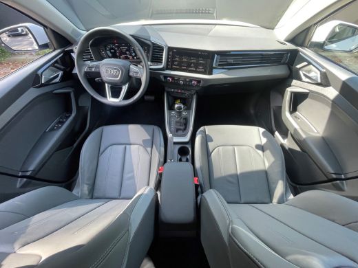 Audi A1 Sportback Sportback 30 TFSI S edition | Comfort sleutel | Camera achter | Adaptieve cruise control | Zwart ... ActivLease financial lease