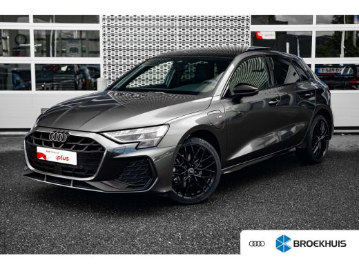 Audi A3 Sportback 40 TFSI e S edition | Panoramadak | Keyless | Matrix | Audi A3 Sportback 40 TFSI e S edition | Panoramadak | Keyless | Matrix |