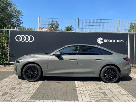 Audi A5 Limousine 35 TFSI Advanced edition | 20 inch velgen | Elektrische stoelen | Kunstleder | Getinte ... ActivLease financial lease