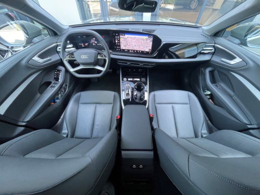 Audi A5 Limousine 35 TFSI Advanced edition | 20 inch velgen | Elektrische stoelen | Kunstleder | Getinte ... ActivLease financial lease