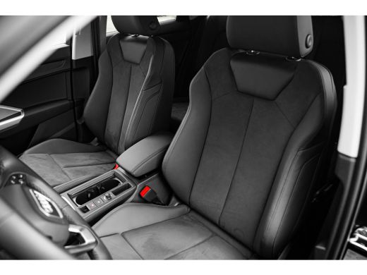 Audi Q3 35 TFSI S Edition Competition | Trekhaak | Assistentiepakket | 19" | ActivLease financial lease