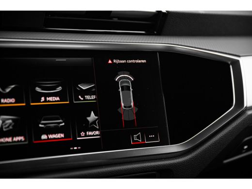 Audi Q3 35 TFSI S Edition Competition | Trekhaak | Assistentiepakket | 19" | ActivLease financial lease