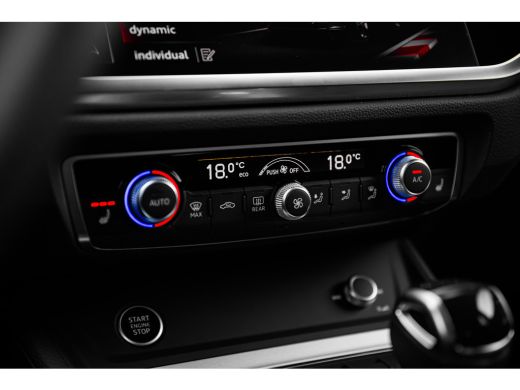 Audi Q3 35 TFSI S Edition Competition | Trekhaak | Assistentiepakket | 19" | ActivLease financial lease