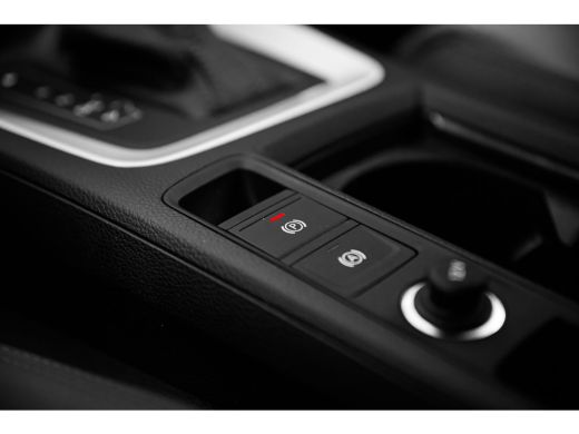 Audi Q3 35 TFSI S Edition Competition | Trekhaak | Assistentiepakket | 19" | ActivLease financial lease