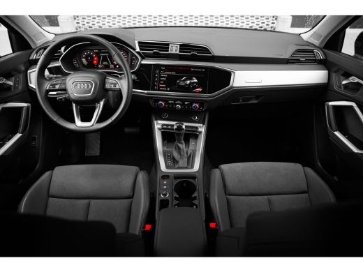 Audi Q3 35 TFSI S Edition Competition | Trekhaak | Assistentiepakket | 19" | ActivLease financial lease