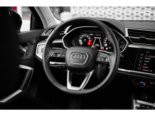 Audi Q3 35 TFSI S Edition Competition | Trekhaak | Assistentiepakket | 19" | ActivLease financial lease