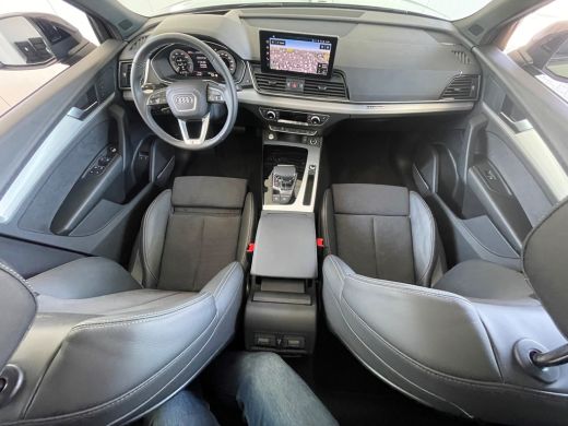 Audi Q5 50 TFSI e S- edition | Panoramadak | Adaptieve cruise control | 20 inch | Trekhaak | Dode hoek ca... ActivLease financial lease