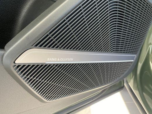 Audi Q5 50 TFSI e S- edition | Panoramadak | Adaptieve cruise control | 20 inch | Trekhaak | Dode hoek ca... ActivLease financial lease