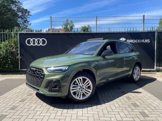 Audi Q5 50 TFSI e S- edition | Panoramadak | Adaptieve cruise control | 20 inch | Trekhaak | Dode hoek ca... ActivLease financial lease