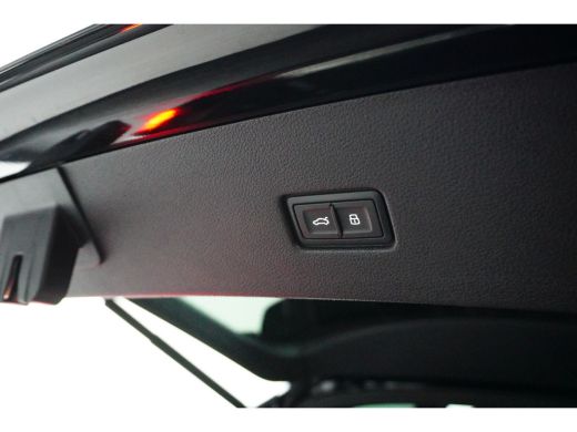 Audi Q8 60 TFSI e quattro Pro Line S Competition | Carbon pakket | Luchtvering | Trekhaak | Sportstoelen ... ActivLease financial lease