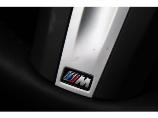 BMW 1 Serie 118i High Executive M Sport Automaat / Panoramadak / Sportstoelen / Achteruitrijcamera / Adaptiev... ActivLease financial lease