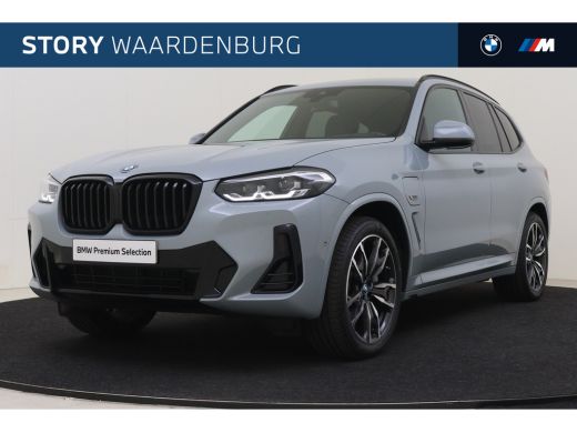 BMW X3 xDrive30e High Executive M Sport Automaat / Trekhaak / Sportstoelen / Achteruitrijcamera / LED / ... BMW X3 xDrive30e High Executive M Sport Automaat / Trekhaak / Sportstoelen / Achteruitrijcamera / LED / ...