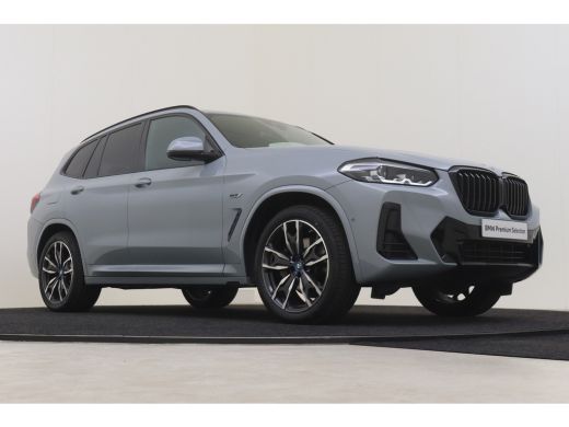 BMW X3 xDrive30e High Executive M Sport Automaat / Trekhaak / Sportstoelen / Achteruitrijcamera / LED / ... ActivLease financial lease