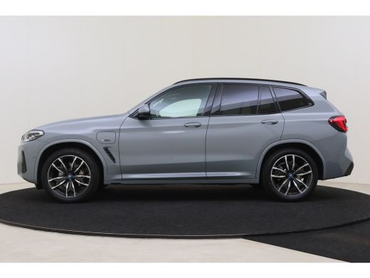 BMW X3 xDrive30e High Executive M Sport Automaat / Trekhaak / Sportstoelen / Achteruitrijcamera / LED / ... ActivLease financial lease