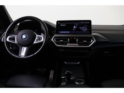 BMW X3 xDrive30e High Executive M Sport Automaat / Trekhaak / Sportstoelen / Achteruitrijcamera / LED / ... ActivLease financial lease