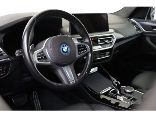 BMW X3 xDrive30e High Executive M Sport Automaat / Trekhaak / Sportstoelen / Achteruitrijcamera / LED / ... ActivLease financial lease