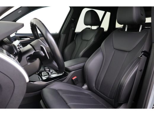 BMW X3 xDrive30e High Executive M Sport Automaat / Trekhaak / Sportstoelen / Achteruitrijcamera / LED / ... ActivLease financial lease