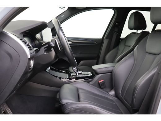 BMW X3 xDrive30e High Executive M Sport Automaat / Trekhaak / Sportstoelen / Achteruitrijcamera / LED / ... ActivLease financial lease