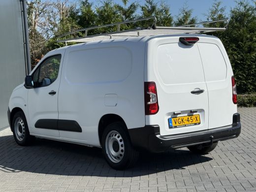 Citroën Berlingo 1.5 BlueHDI 102 PK / L2H1 / 1e EIG. / IMPERIAAL / TREKHAAK / INRICHTING / AIRCO / CRUISE / CAMERA ActivLease financial lease